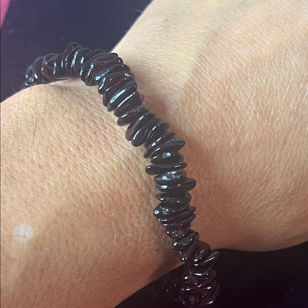 CHERRY AMBER STRETCH BRACELET